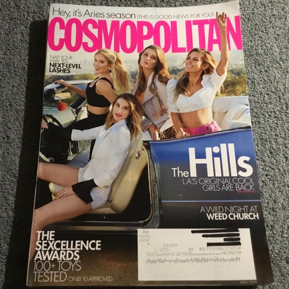 Cosmopolitan Magazine Bundle 2019 Edition - Picture 3 of 9